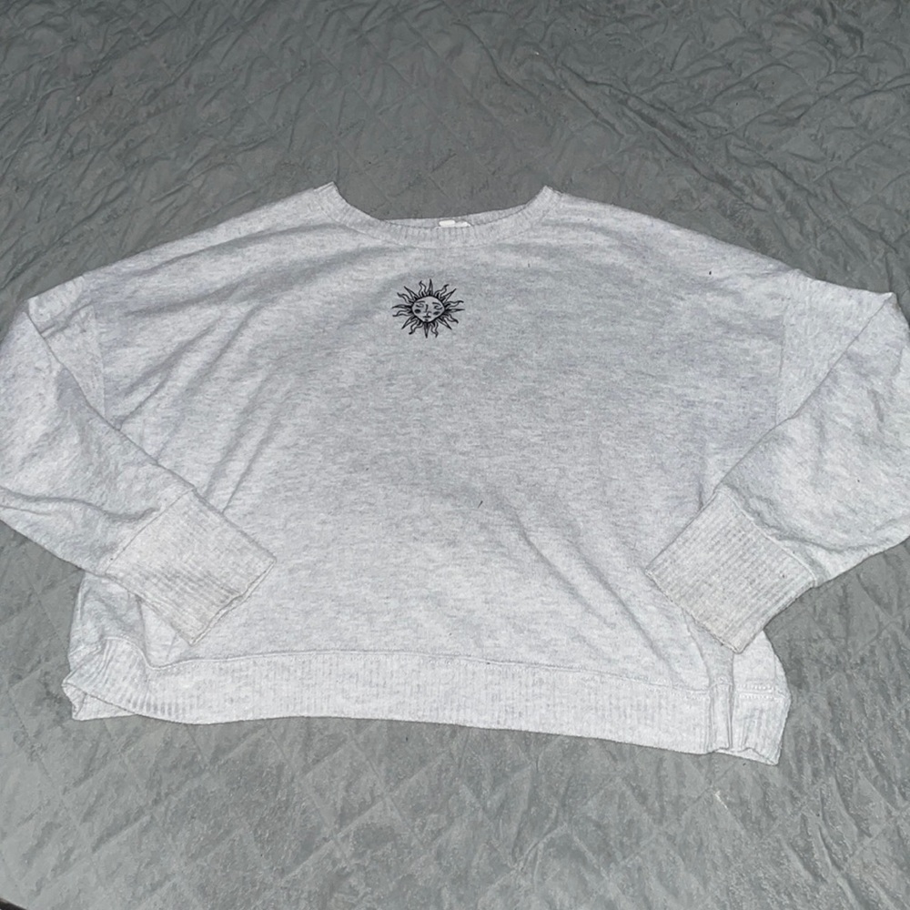 Sleeping sun light gray sweatshirt